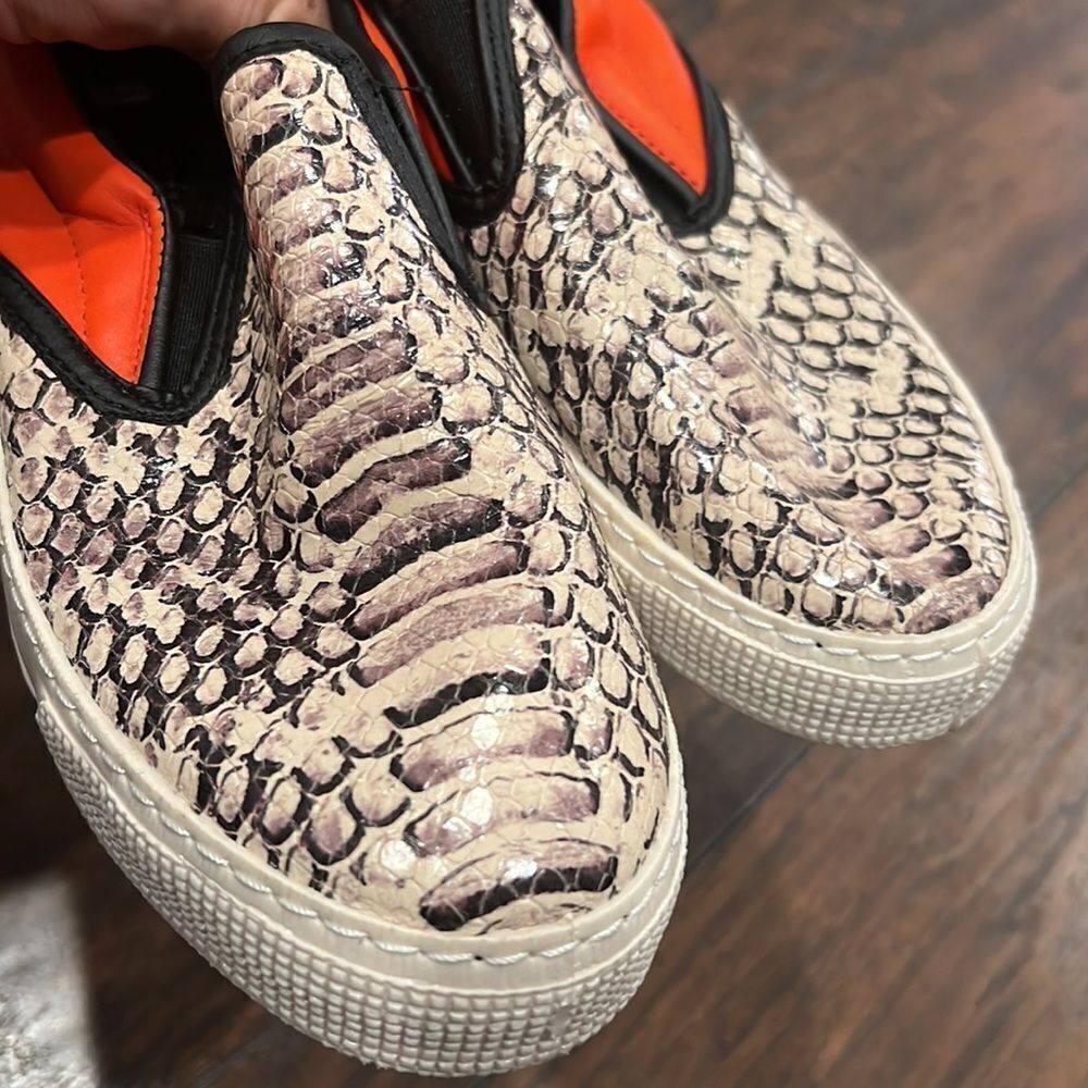 Kurt Geiger London Sneakers Women's 37 US 6.5 Snake Skin Print Made In Italy EUC - Picture 6 of 8